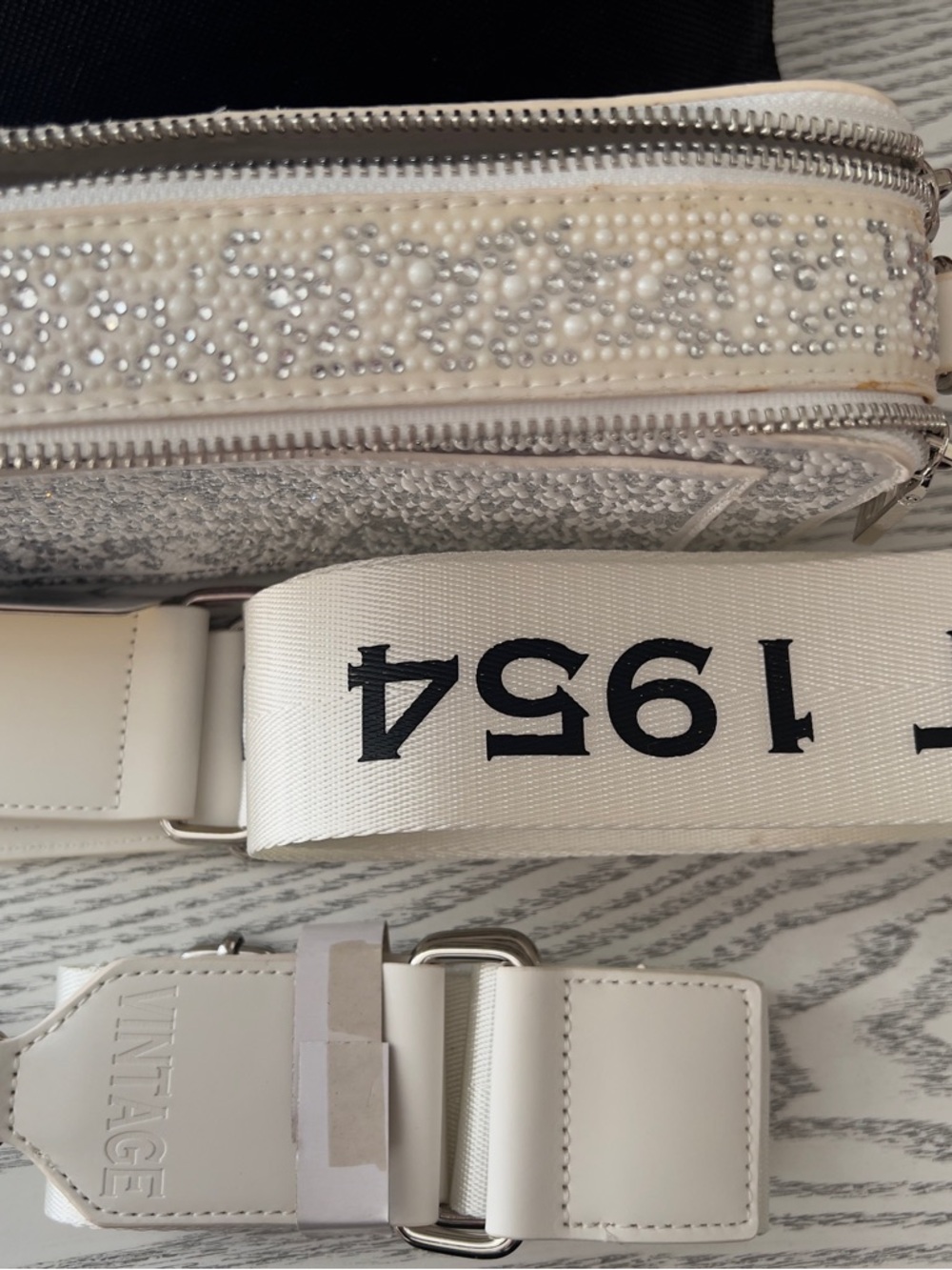 Star-Embellished Ivory Crossbody Bag by Vintage Havana Vintage Havana Silver - Picture 4 of 6